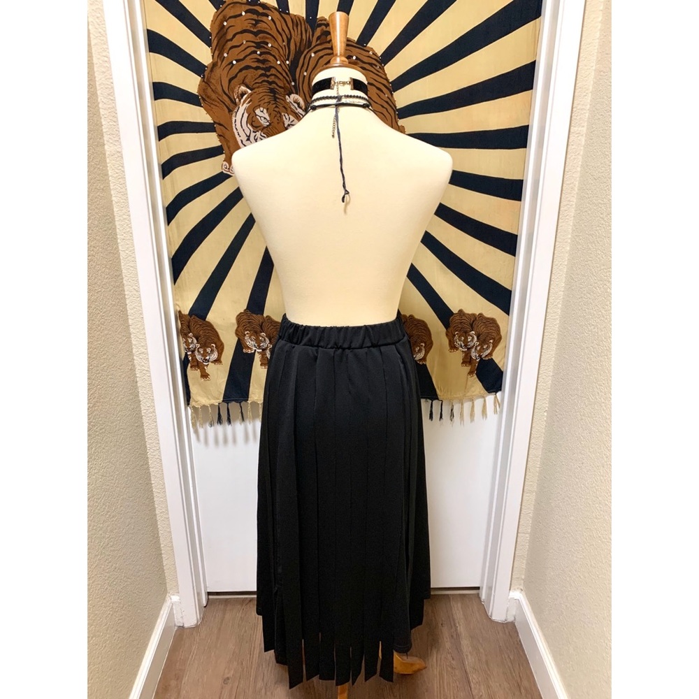 🌈 Stylish Vogue contemporary skirt - Picture 6 of 13